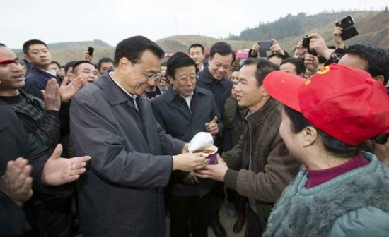 Lãnh đạo Trung Quốc đang thể hiện hình ảnh gần gũi với dân chúng