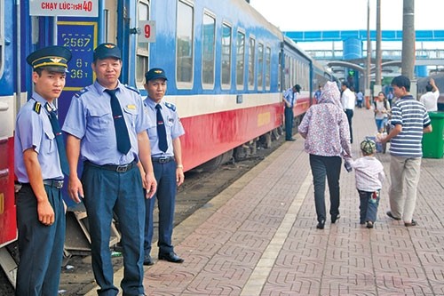 Bộ GTVT khuyến khích nhà đầu tư nâng cấp, cải tạo hoặc xây dựng mới kết cấu hạ tầng đường sắt để cùng khai thác kinh doanh 