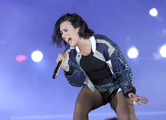 Ca sĩ Demi Lovato 'nóng' với loạt ảnh khỏa thân trong phòng tắm ảnh 3 Ca sĩ Demi Lovato 'nóng' với loạt ảnh khỏa thân trong phòng tắm - ảnh 4