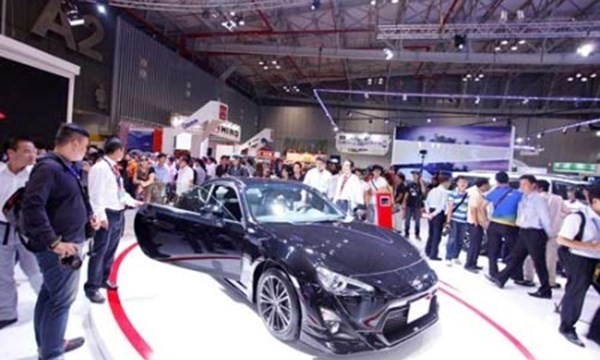 Bộ Tài chính ủng hộ giảm thuế để người dân mua được ôtô