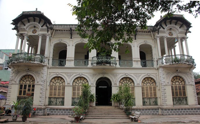 Chủ nhân bí ẩn của căn biệt thự 35 triệu USD ảnh 1 Chủ nhân bí ẩn của căn biệt thự 35 triệu USD ảnh 1