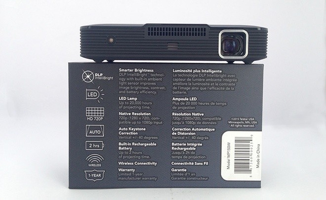 Miroir MP150W được tích hợp kết nối không dây Wi-Fi cho phép nhận và phát hình ảnh tĩnh, file tài liệu thuyết trình từ smartphone, máy tính bảng mà không cần đến dây cáp kết nối. Độ lớn hình ảnh chiếu ra từ 20 đến 100 inch và hỗ trợ độ phân giải Full HD 1.080p.