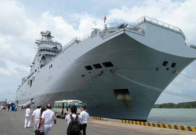 Sau khu trục hạm Nhật Bản, Pháp điều chiến hạm "sấm sét" tới cảng Cam Ranh  ảnh 1