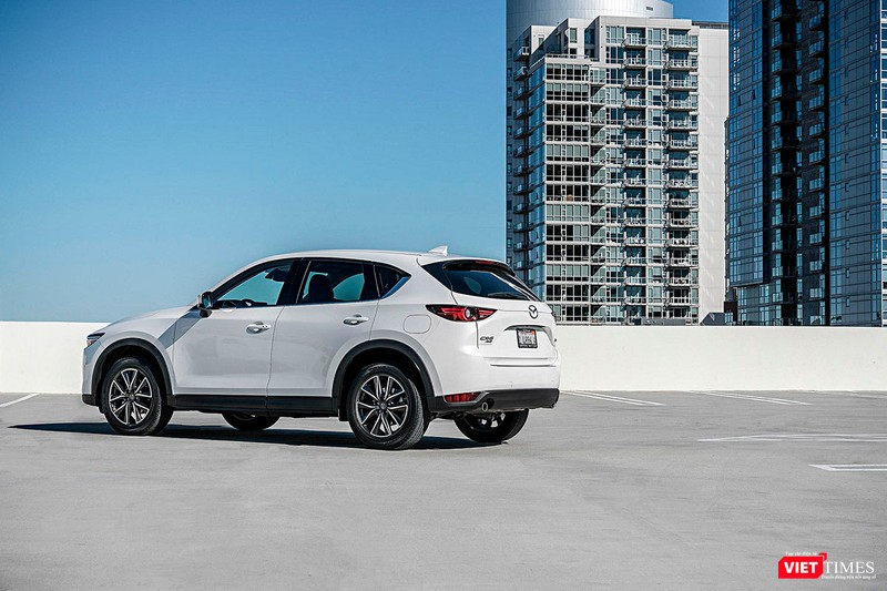 Mazda CX-5 thế hệ mới sắp trình làng, cạnh tranh trực tiếp với CR-V ảnh 1