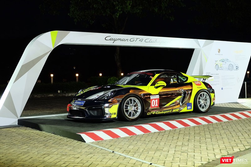 "Mòn mắt" với Porsche Cayman GT4 Clubsport bất ngờ xuất hiện tại Việt Nam ảnh 14