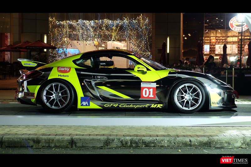 "Mòn mắt" với Porsche Cayman GT4 Clubsport bất ngờ xuất hiện tại Việt Nam ảnh 15