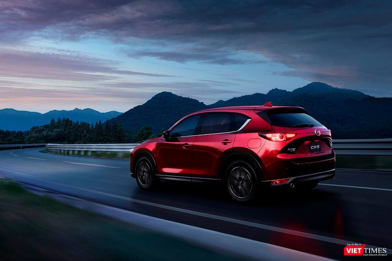 Vừa ra mắt tại Việt Nam, Mazda CX-5 đã có phiên bản facelift cho năm 2018 ảnh 1
