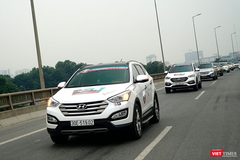 Dàn xe Hyundai SantaFe hùng hậu chào đón sinh nhật CLB tròn 4 tuổi ảnh 11