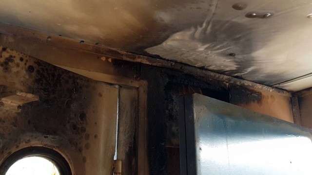 Ngày 6/6 lại tiếp tục để chậm điện cháy toa tàu khách tàu NH1 (Huế- Nha Trang) Ngày 6/6 lại tiếp tục để chậm điện cháy toa tàu khách tàu NH1 (Huế- Nha Trang)