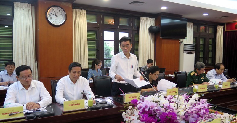 Các đại biểu thảo luận, góp ý tại Hội nghị Các đại biểu thảo luận, góp ý tại Hội nghị