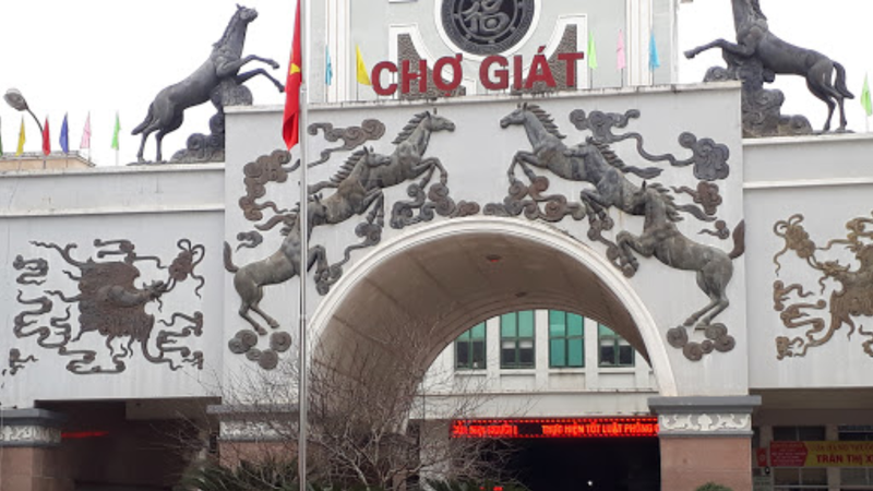 Chợ Giát tại Quỳnh Lưu