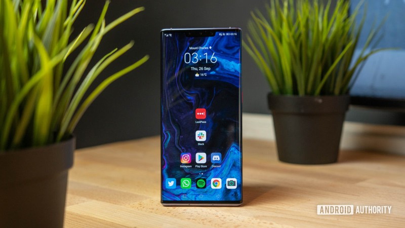 Huawei Mate 30 Pro sở hữ vẻ ngoài bắt mắt (Ảnh: Android Authority)