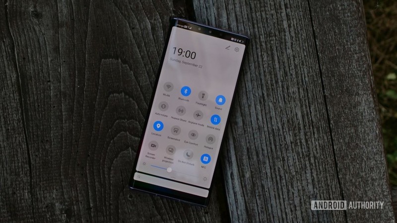 Mate 30 Pro không có sẵn những ứng dụng của Google (Ảnh: Android Authority)