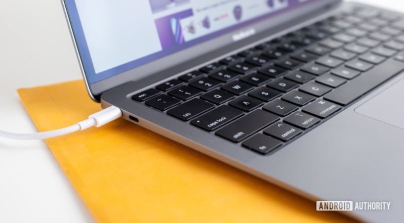 Hệ thống tản nhiệt kém là vấn đề của Macbook Air 2020 (Ảnh: Android Authority) Hệ thống tản nhiệt kém là vấn đề của Macbook Air 2020 (Ảnh: Android Authority)