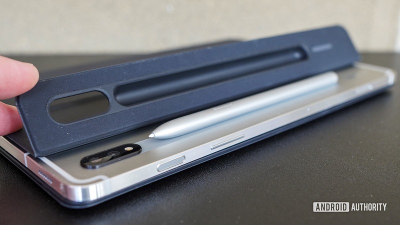 Samsung Galaxy Tab S7 Plus có độ mỏng chỉ 5.7 mm (Ảnh: Android Authority)