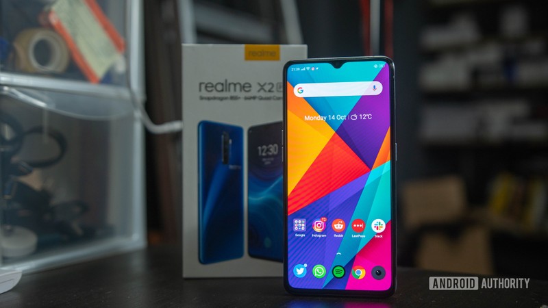 Màn hình Realme X2 Pro cho chất lượng hiển thị sắc nét (Ảnh: Android Authority) Màn hình Realme X2 Pro cho chất lượng hiển thị sắc nét (Ảnh: Android Authority)