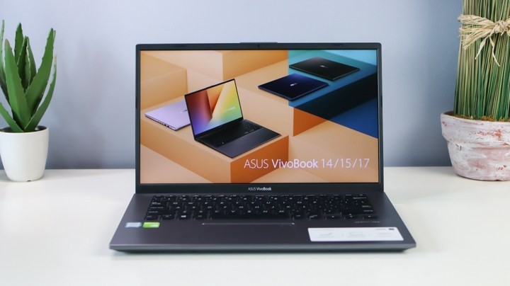 Asus VivoBook 14 có thể chơi game giải trí nhẹ nhàng (Ảnh: Yuga Tech)