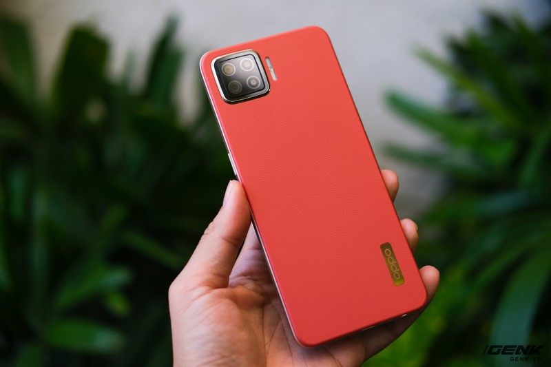 OPPO A73 (Ảnh: PC World)