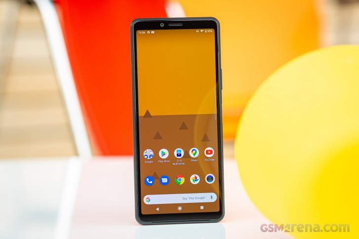 Sony Xperia 10 II vẫn giữ được tỉ lệ màn hình 21 : 9 (Ảnh: GSM Arena)