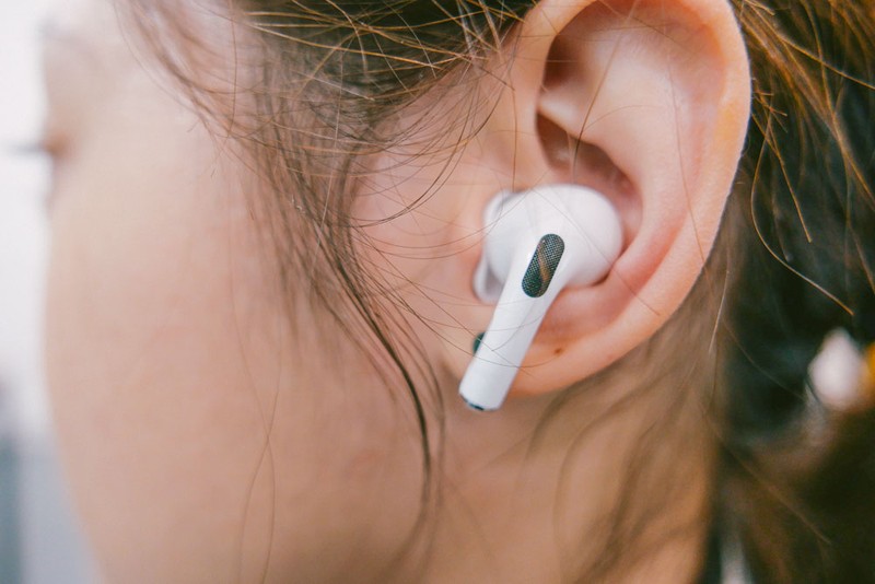 AirPods Pro phù hợp với nhiều kích cỡ tai khác nhau (Ảnh: Asiaone)