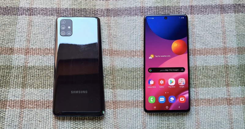 Màn hình máy chỉ được bảo về bằng kính cường lực Gorilla Glass thế hệ thứ 3 (Ảnh: Sammobile)