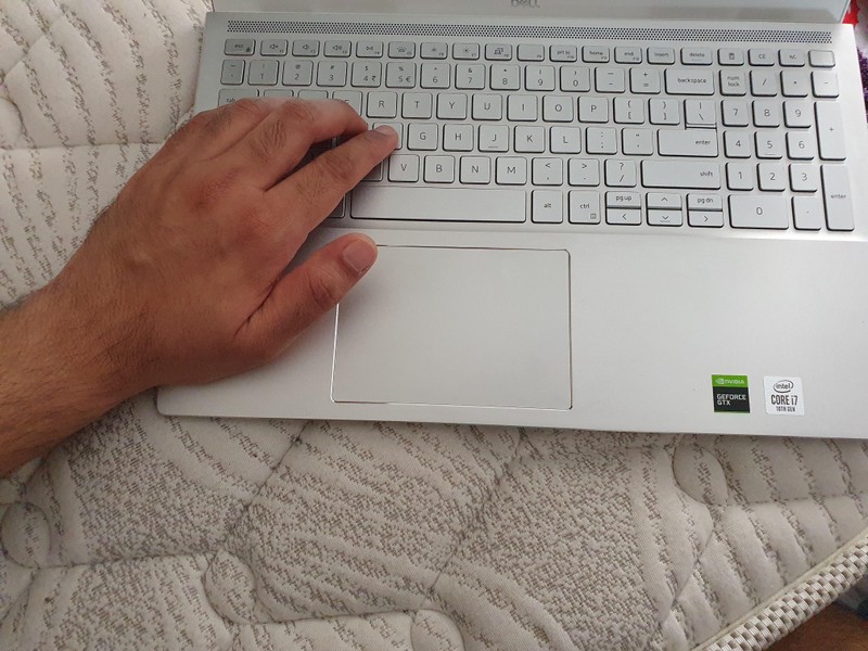 Touchpad chưa thực sự chính xác (Ảnh: Reddit) Touchpad chưa thực sự chính xác (Ảnh: Reddit)