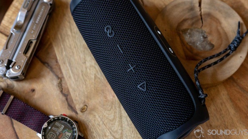 JBL Flip 5 có thời gian sử dụng ấn tượng (Ảnh: Sound Guys) JBL Flip 5 có thời gian sử dụng ấn tượng (Ảnh: Sound Guys)