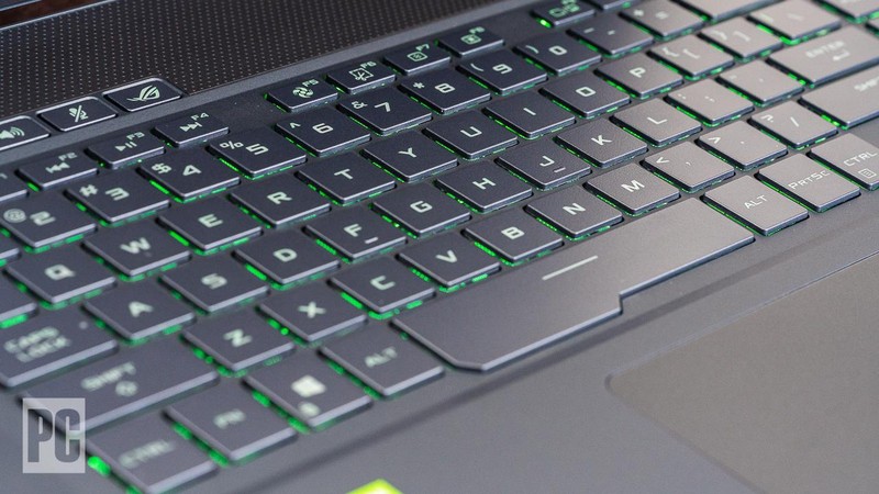 Hệ thống bàn phím trên Asus ROG Zephyrus M15 (Ảnh: PC Mag)