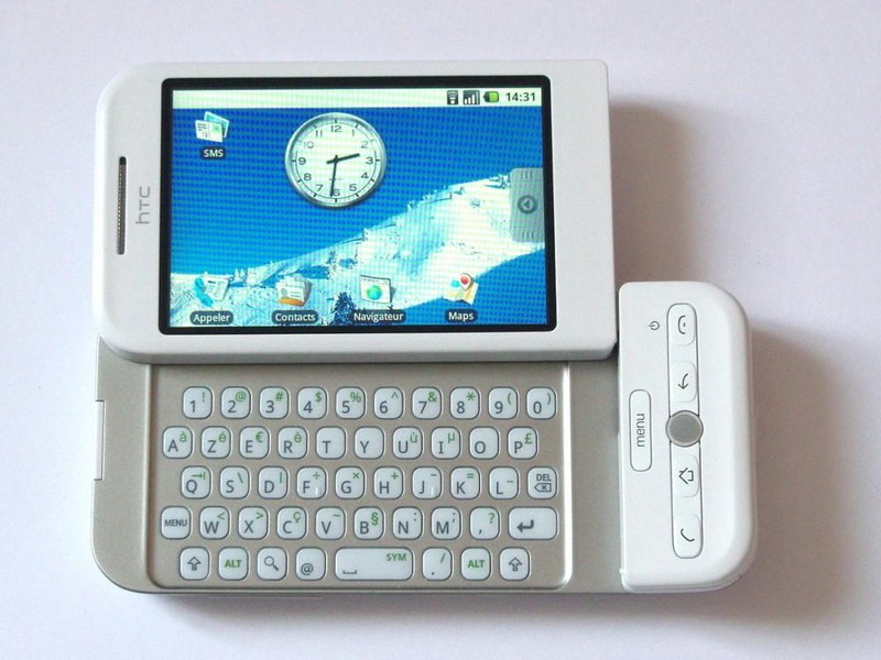 HTC Dream / T-Mobile G1 (Ảnh: Android Authority) HTC Dream / T-Mobile G1 (Ảnh: Android Authority)