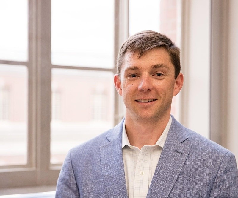 Sears Merritt, trưởng bộ phận dữ liệu, chiến lược và kiến trúc của MassMutual (Ảnh: CIO) Sears Merritt, trưởng bộ phận dữ liệu, chiến lược và kiến trúc của MassMutual (Ảnh: CIO)