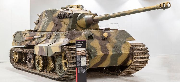 Tiger II được phát triển dựa trên những ý tưởng của Hitler (Ảnh: Hot Cars)