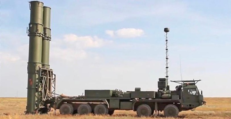 Hệ thống tên lửa đất đối không tầm xa S-500 của Nga (Ảnh: Military Watch Magazine) Hệ thống tên lửa đất đối không tầm xa S-500 của Nga (Ảnh: Military Watch Magazine)