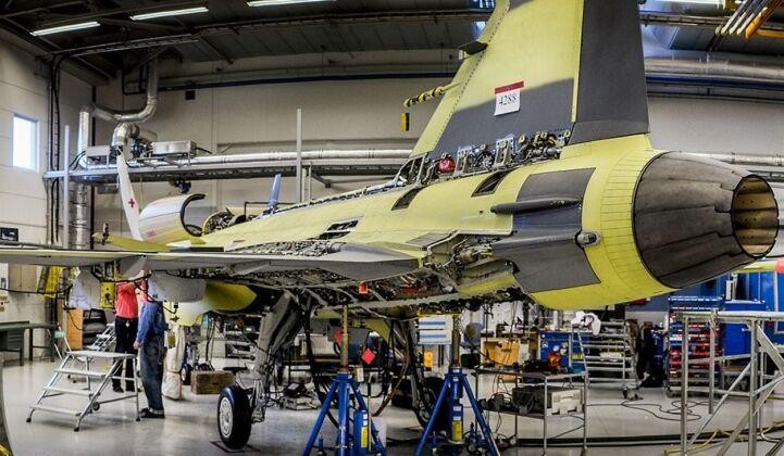 Quá trình sản xuất máy bay chiến đấu Gripen (Ảnh: Military Watch Magazine) Quá trình sản xuất máy bay chiến đấu Gripen (Ảnh: Military Watch Magazine)