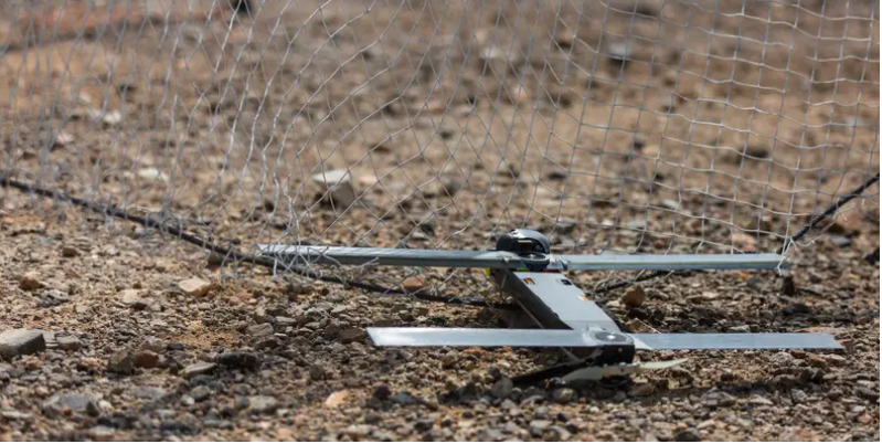 Hệ thống máy bay không người lái Switchblade 300 10C được sử dụng trong một cuộc tập trận tại Trung tâm Tác chiến Mặt đất của Lực lượng Thủy quân Lục chiến Twentynine Palms, California, vào ngày 24 tháng 9 năm 2021 (Ảnh: Business Insider)
