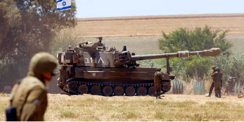 Một lựu pháo tự hành 155mm của Israel được triển khai trong cuộc pháo kích ở Dải Gaza vào tháng 5 năm 2021 (Ảnh: Business Insider)