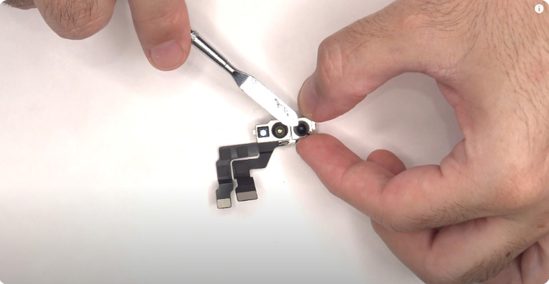 Apple đã nâng cấp camera chính từ 12MP lên 48MP cho các mẫu “Pro” (Ảnh: Wccftech)