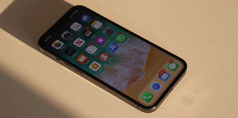 iPhone 13 (Ảnh: Make Use Of)