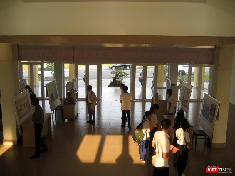 Gian trưng bày các ý tưởng/dự án trong cuộc thi IG 2019 Gian trưng bày các ý tưởng/dự án trong cuộc thi IG 2019