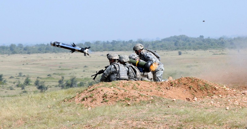 Mỹ có kế hoạch chuyển giao tên lửa chống tăng Javenlin cho Ukraine