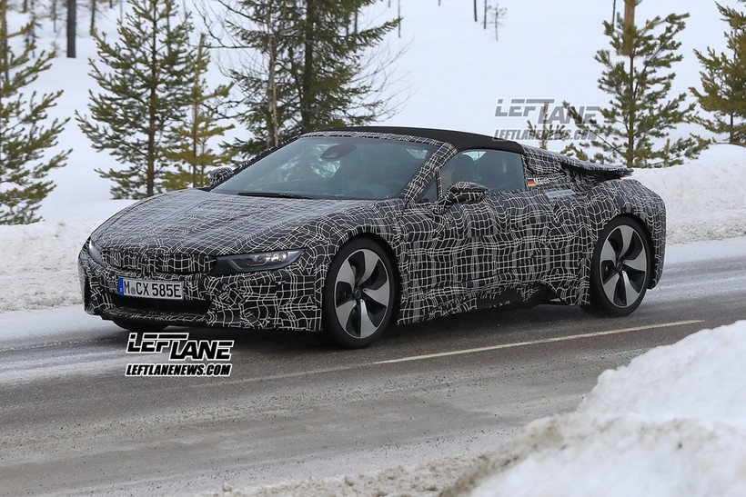 BMW i8 Spyder chạy thử tại Thụy Điển.