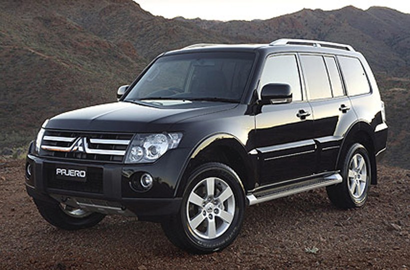 Mẫu SUV Mitsubishi Pajero được giảm 214 triệu đồng - Ảnh: Vietnamnet