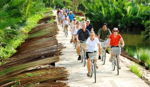 Giữ chân du khách quốc tế đang là bài toán khó cho ngành du lịch Việt Nam