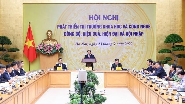 Toàn cảnh hội nghị "Phát triển thị trường khoa học và công nghệ đồng bộ, hiệu quả, hiện đại và hội nhập" (Ảnh: VGP) 