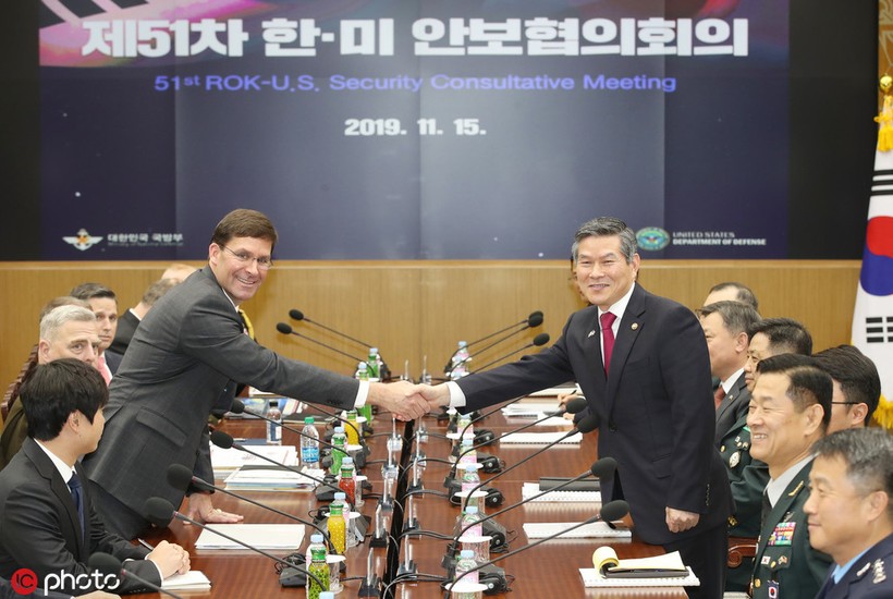 Bộ trưởng Quốc phòng  Mỹ và Hàn Quốc tại Hội nghị an ninh Hàn Quốc - Mỹ thường niên lần thứ 51 hôm 15/11.