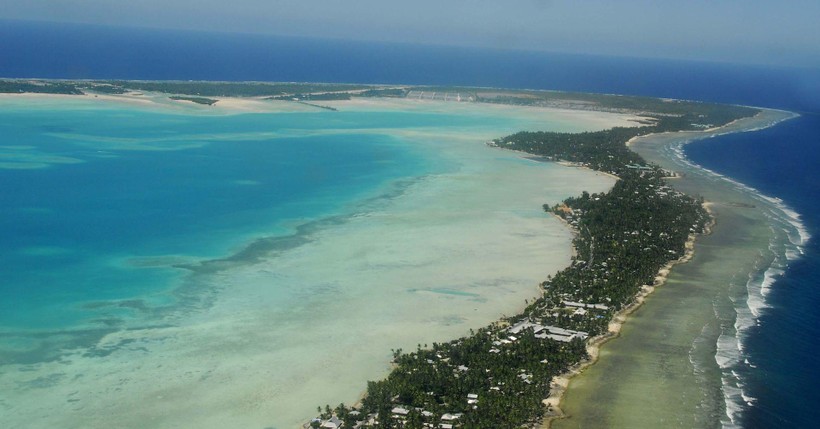 Theo Daily Mail, Trung Quốc có kế hoạch cải tạo sân bay bỏ hoang ở Kiribati thành sân bay quân sự (Ảnh: Đa Chiều).