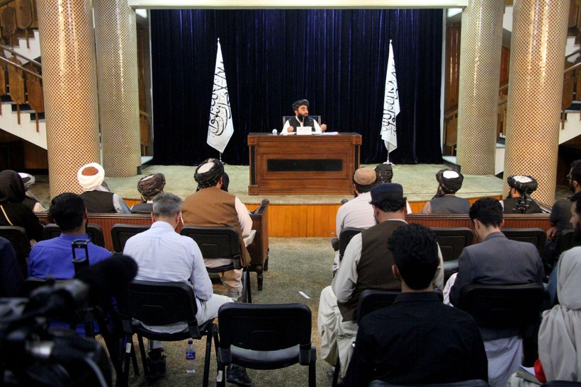 Ngày 21/9, Taliban tổ chức họp báo quốc tế thông báo về một số vấn đề quan trọng (Ảnh: Dwnews).