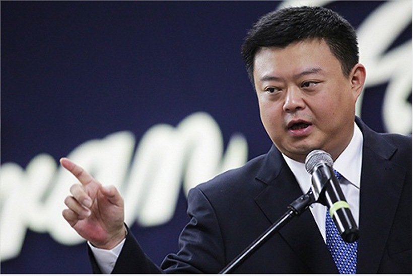 Vương Tịnh ôm tiền bỏ trốn để lại khoản nợ 28 tỉ NDT vay của ngân hàng và hàng trăm tỉ huy động của các cổ đông (Ảnh: Sina)