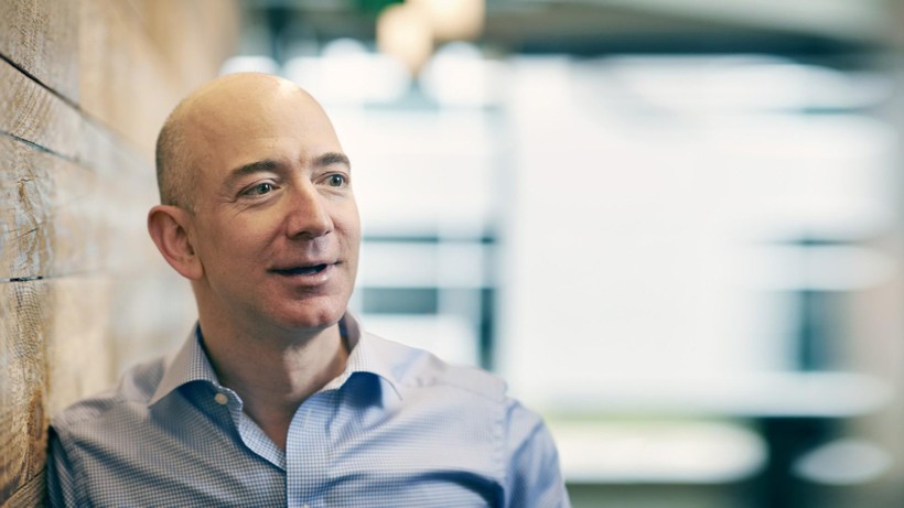 Tỷ phú Jeff Bezos, ông chủ Amazon. Ảnh:  Michael Prince