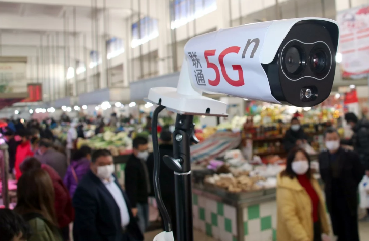 Một máy đo nhiệt độ 5G mới được đặt tại một khu chợ ở quận  Wuzhong, thành phố Tô Châu, tỉnh Giang Tô của Trung Quốc, ảnh chụp ngày 20/2/2020. Ảnh: SCMP