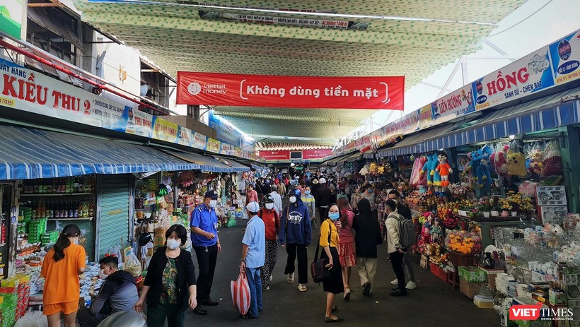Đà Nẵng hỗ trợ tiểu thương chợ truyền thống bán hàng trên TikTok
